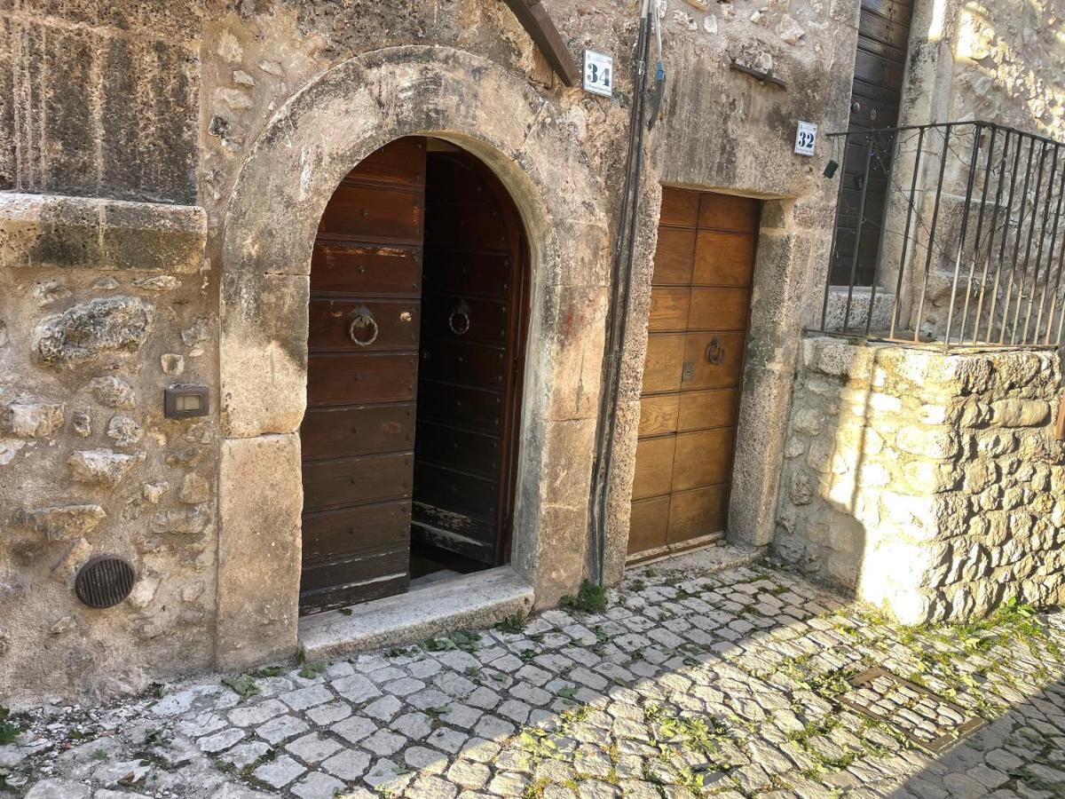 Villa Terra Della Baronia Santo Stefano Di Sessanio Exterior foto